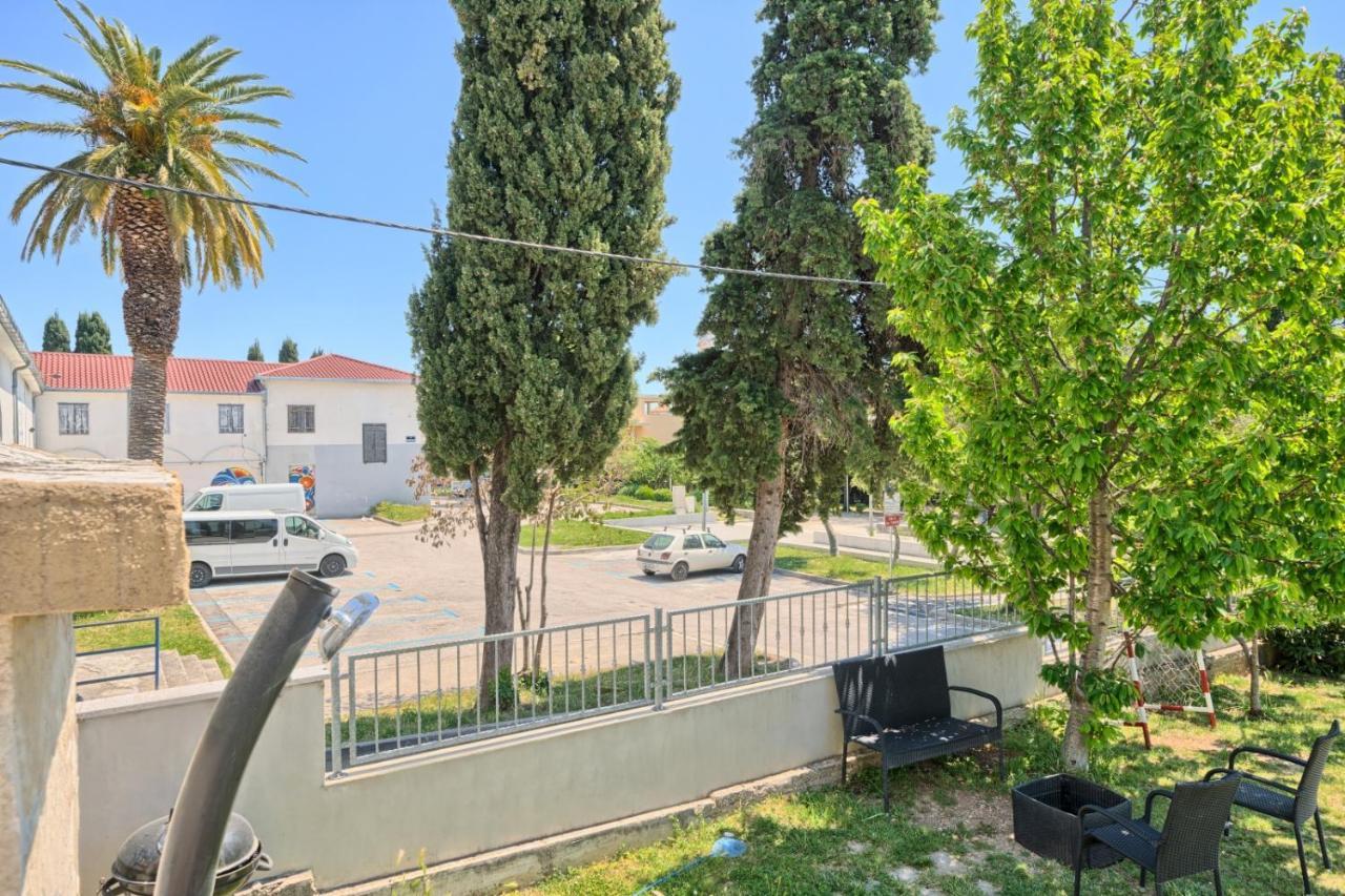 Apartment In Kastel Luksic With Terrace, Air Conditioning, W-Lan, Washing Machine 5107-2 Kastela Dış mekan fotoğraf